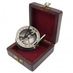 Zegar słoneczny z kompasem w pudełku drewnianym